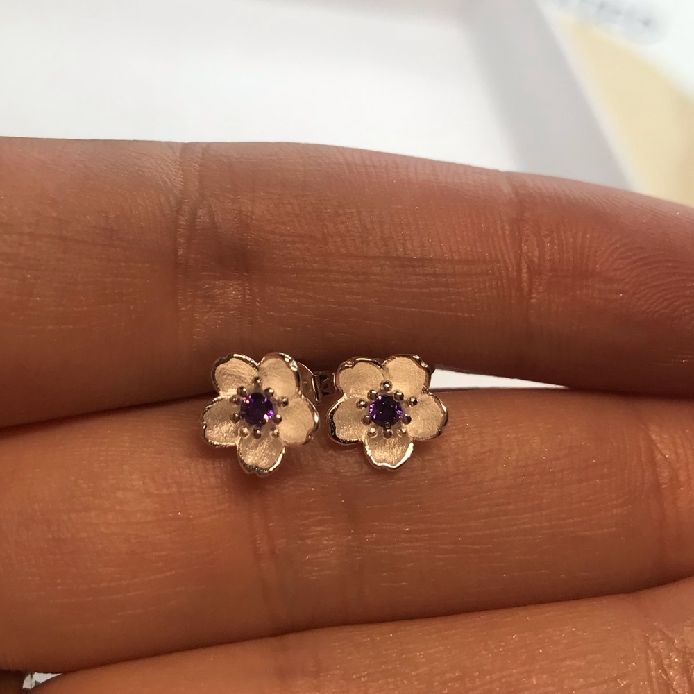 Sterling Silver 925 Flower Stud Earrings - Picture 4 of 5